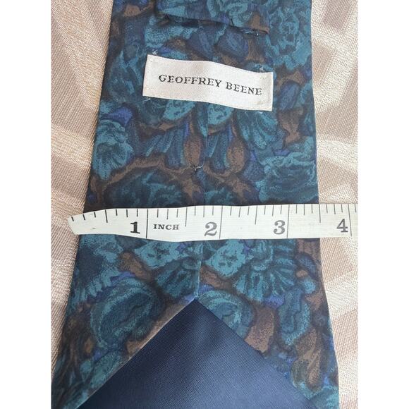 Geoffrey Beene 100% Silk Tie Blue Green Abstract  Pattern Made in Italy Vintage - Picture 5 of 6